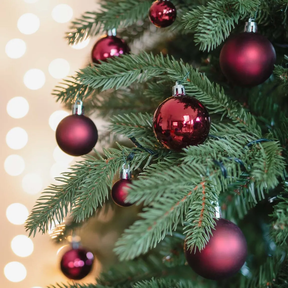 36 Kleine Kunststof Kerstballen Bordeauxrood In Koker