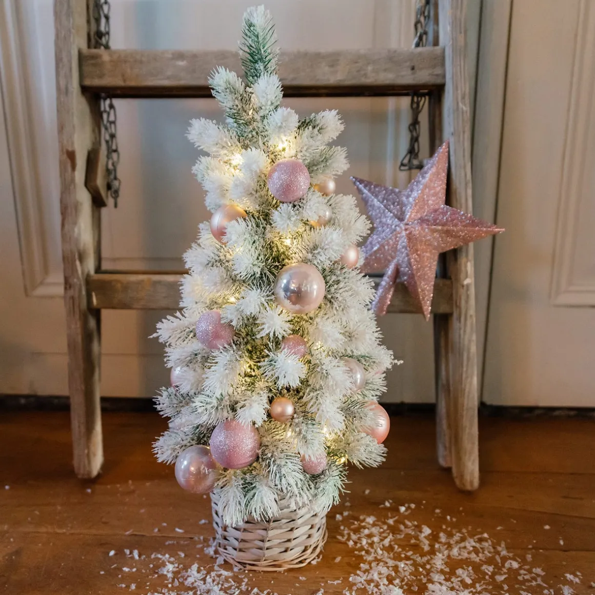 36 Kleine Kunststof Kerstballen Zachtroze In Koker