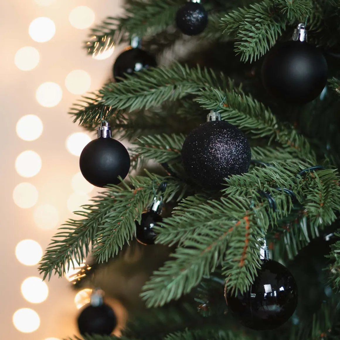 36 Kleine Kunststof Kerstballen Zwart In Koker