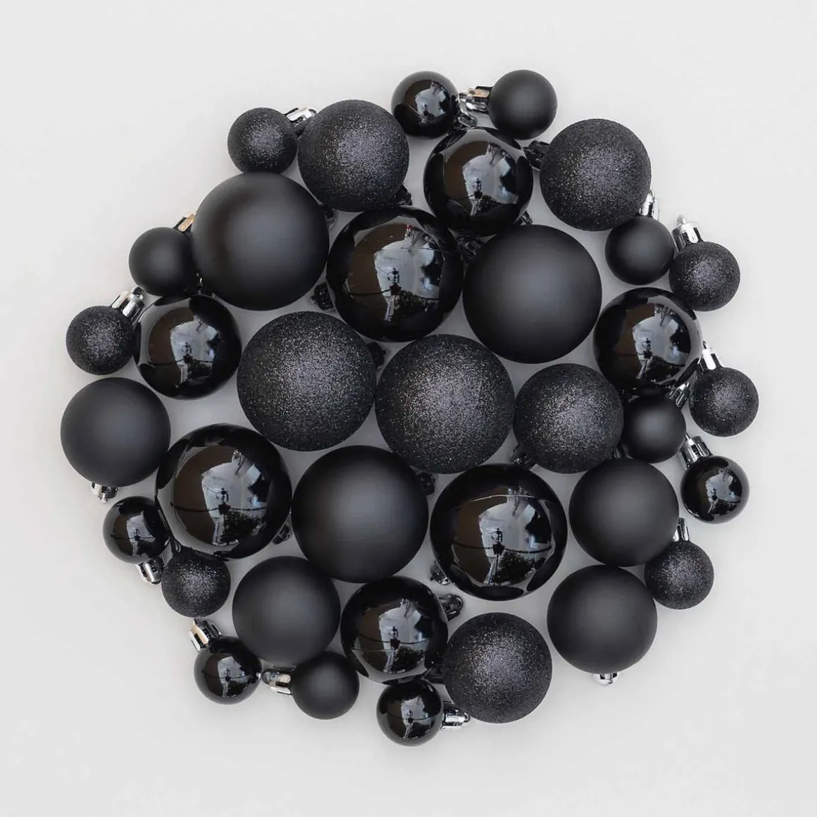 36 Kleine Kunststof Kerstballen Zwart In Koker