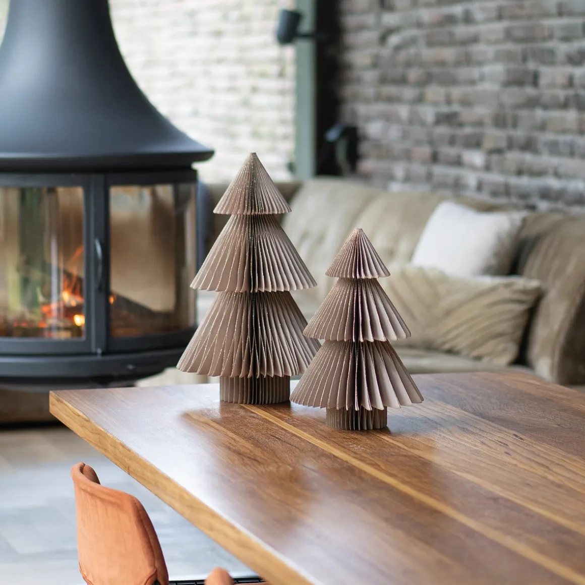 Elegante Taupe Papieren Glitterkerstboom