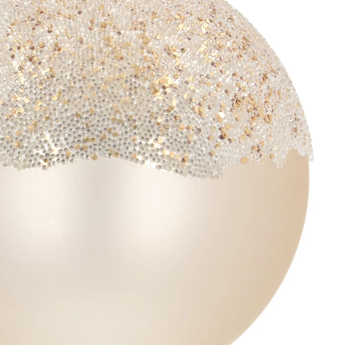 Elegante Wolwitte Kerstbal Met Takjes Van Parelsteentjes