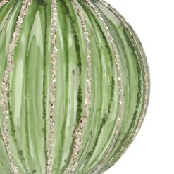 Frisse Lichtgroene Kerstbal Met Natuurlijk Design