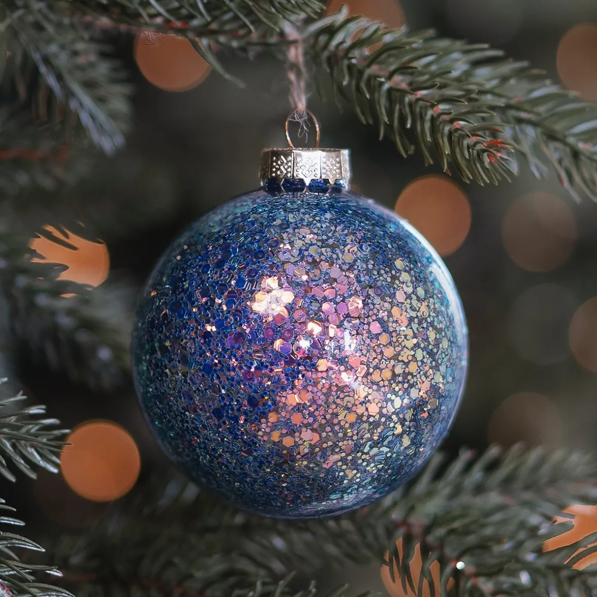 Glazen 'Galaxy' Kerstbal Met Glitters (binnenkant)