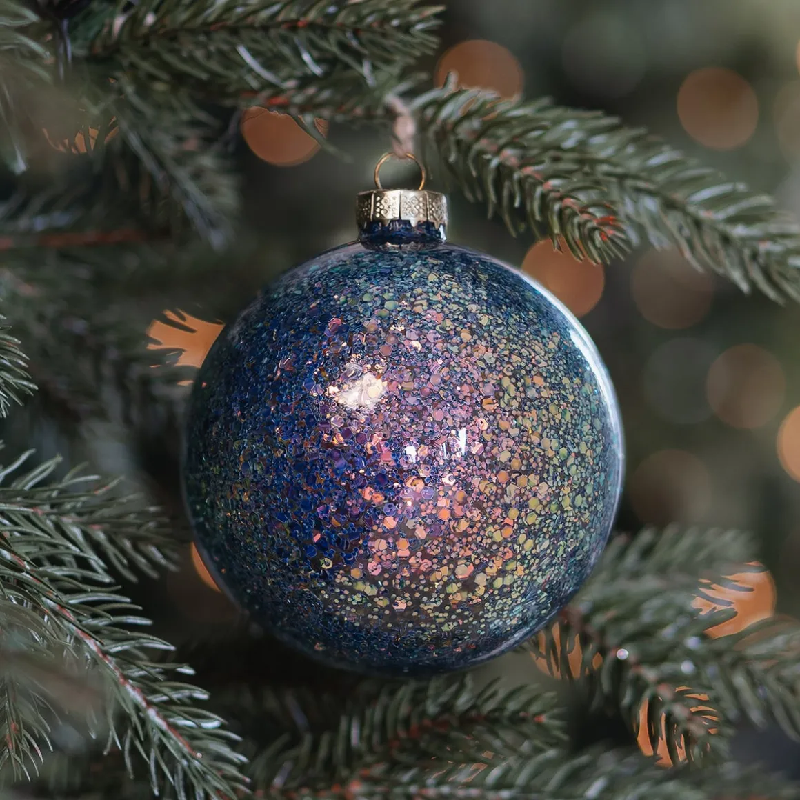 Glazen 'Galaxy' Kerstbal Met Glitters (binnenkant)