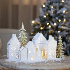 Huizenrij Met Led | Porselein | 13cm Hoog | Wit