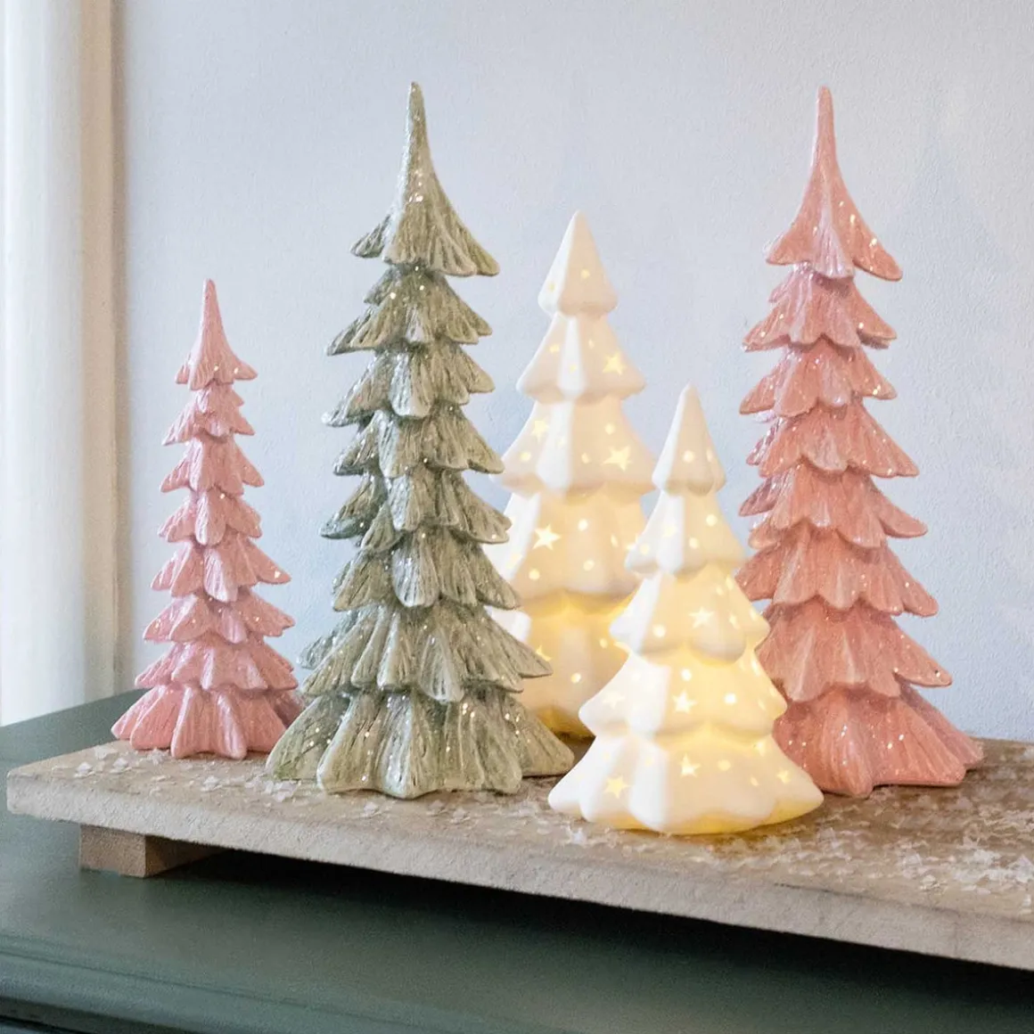 Kerstboom Porselein 17 Cm Wit LED