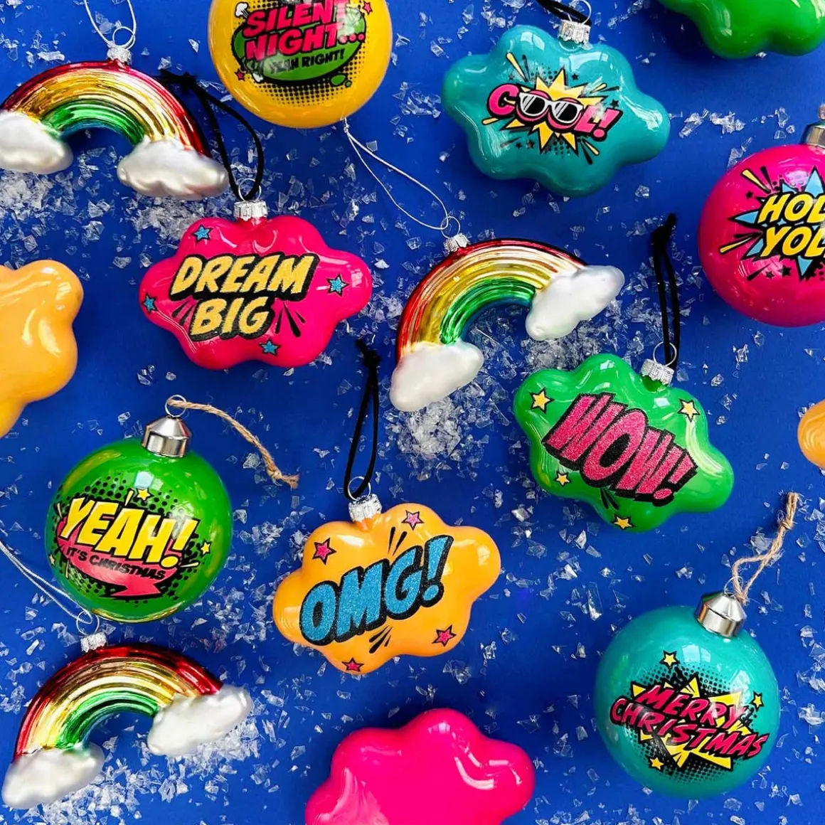 Kersthanger Pop-art Wolk Met Text Wow! | Glas | Groen-roze | 11cm