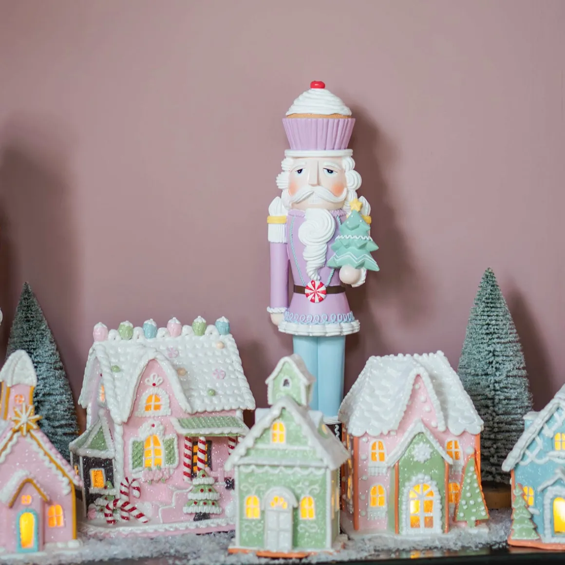 Koekhuisje Van Klei | Pastelkleuren | Led | Handgemaakt | 19cm