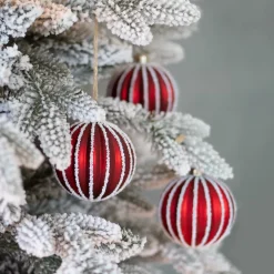 Kunstkerstboom 'Djill Snowy Pine' | 185 Cm | 250 LEDs | Warm Wit