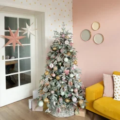 Kunstkerstboom 'Djill Snowy Pine' | 240 Cm | 460 LEDs | Warm Wit