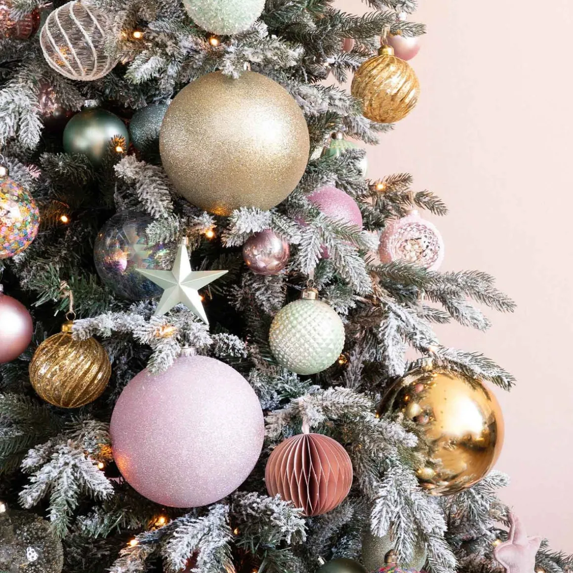 Kunststof XL Kerstbal Lichtgoud Glitter 15cm