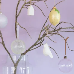 Lavendel Kerstbal Met Romantische Swirls