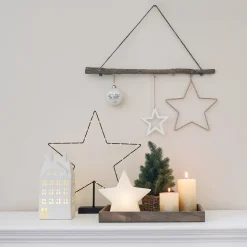 Mini Kerstboom Met Frost | 30 Cm | Incl. Grijs Rieten Mandje